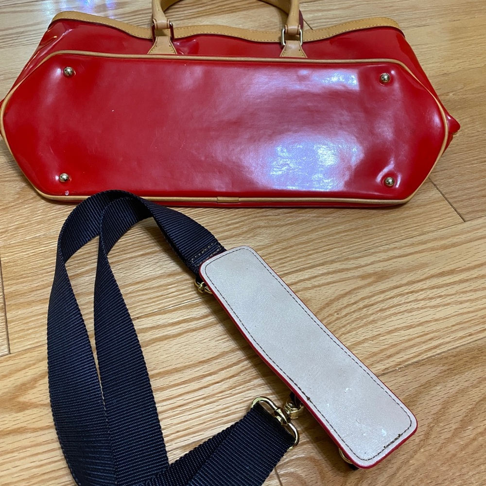 Dooney & Bourke Handbag - Picture 15 of 16